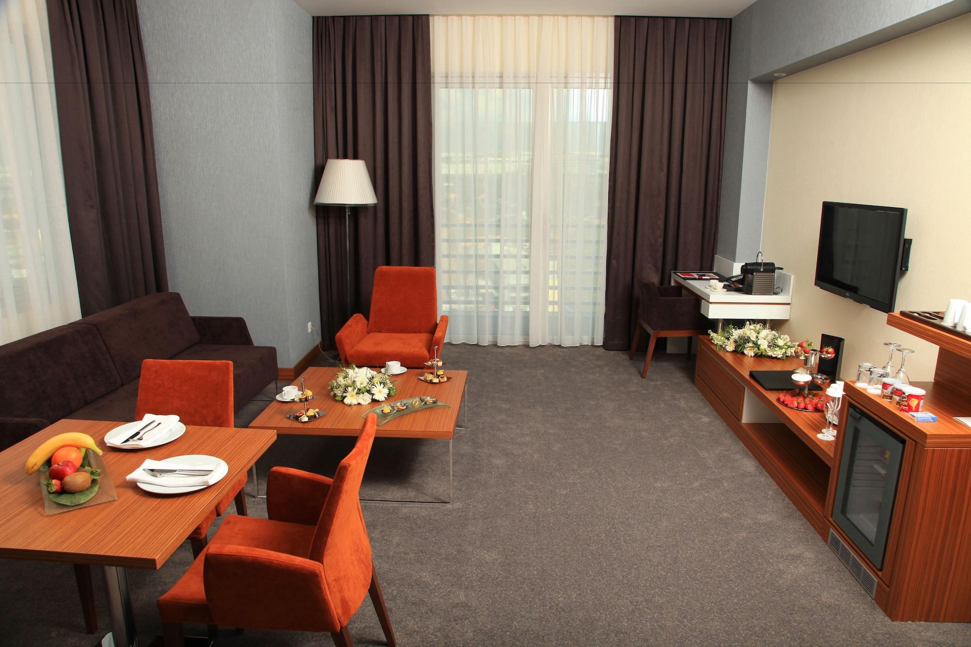 Ramada Plaza By Wyndham Istanbul Asia Airport Kocaeli Buitenkant foto