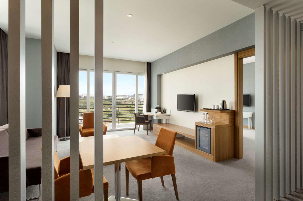 Ramada Plaza By Wyndham Istanbul Asia Airport Kocaeli Buitenkant foto